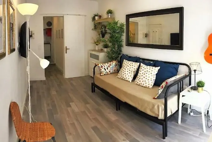 Cozy And Beautiful Flat In Great Location!
