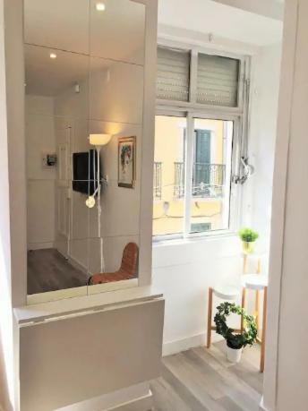 Cozy And Beautiful Flat In Great Location! Appartement *
